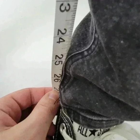 Pacsun High Rise Skinniest Black Distressed Jeans - Picture 10 of 12